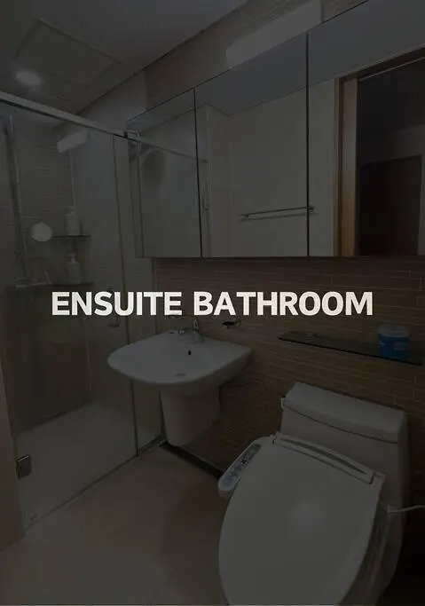 Spacious & Modern Family Retreat Seoul