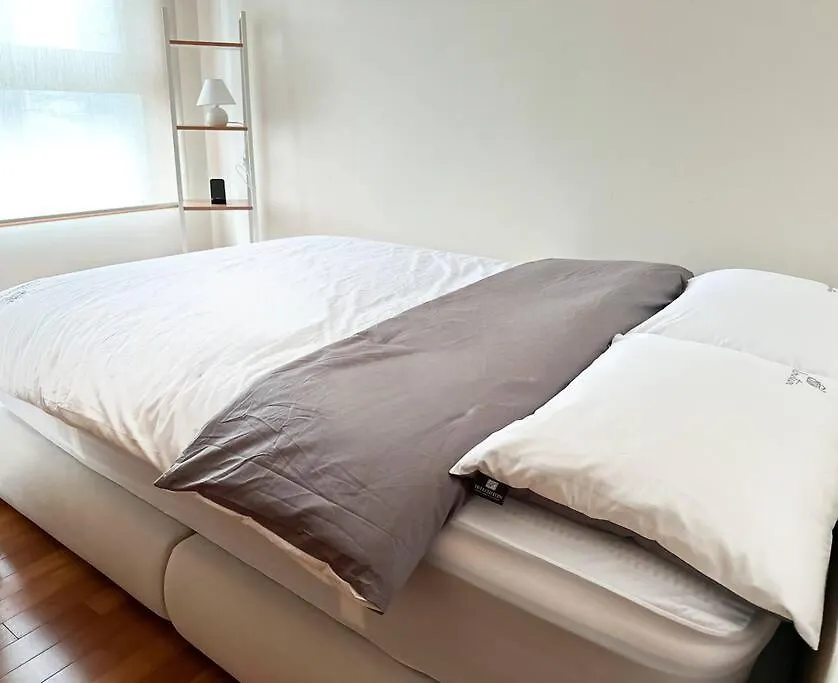 Spacious & Modern Family Retreat 서울특별시 0*,  대한민국