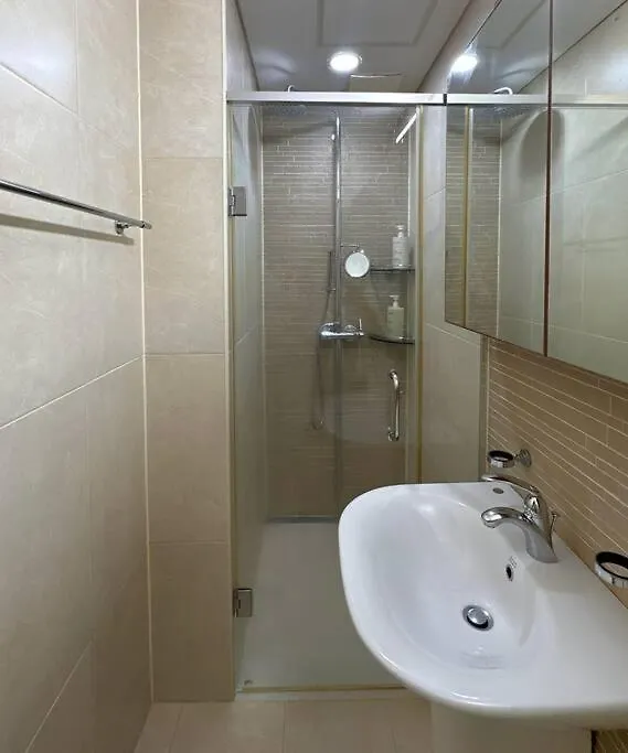 Spacious & Modern Family Retreat ソウル特別市 アパート